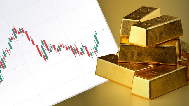 Gold recovers from weekly low as US data, FOMC Minutes loom